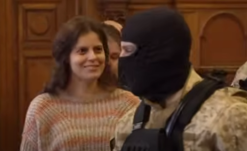 Il garantismo, quello vero, e il caso di Ilaria Salis, umiliata in tribunale
